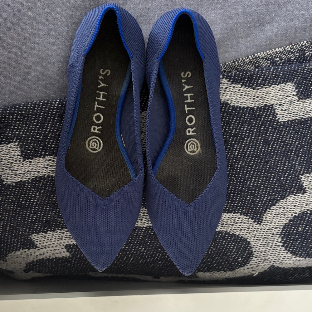 Rothy's Women's Navy Blue Pointed Flats